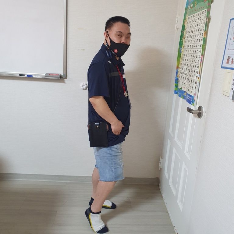 <동아리 활동> 가죽공예 가방 반들기